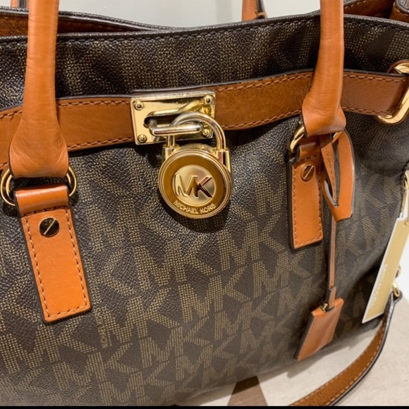 MICHAEL KORS HAMILTON BAG - Picture 4 of 16